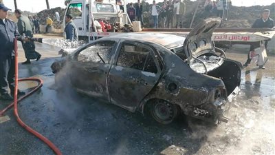 تفحم سيارة على طريق جمصة والحماية المدنية تسيطر على النيران (صور)