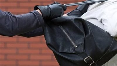 ضبط عامل خطف حقيبة سيدة في عين شمس 