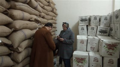 إعدام 25 كيلو كاجو وغلق 3 صيدليات في حملة بغرب الإسكندرية 