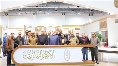 وكيل الأزهر يتفقد جناح المشيخة في معرض القاهرة الدولي للكتاب قبل افتتاحه للجماهير