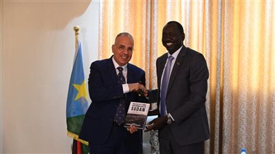 سويلم يبحث مع وزيري الرى والاستثمار بجنوب السودان سبل تعزيز التعاون