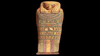 صحيفة أمريكية تشيد بالكشف عن أسرار الصبي الذهبى فى مصر(صور)