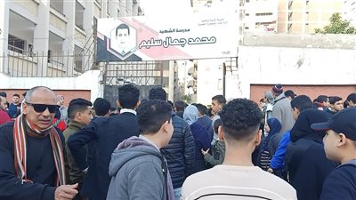 دخول طلاب الشهادة الإعدادية للجان أداء امتحان الهندسة بالدقهلية 