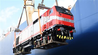 وزير النقل: وصول أول جرار أمريكي جديد إلى ميناء الإسكندرية 