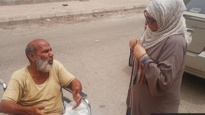 الفنان اليمني أنيس