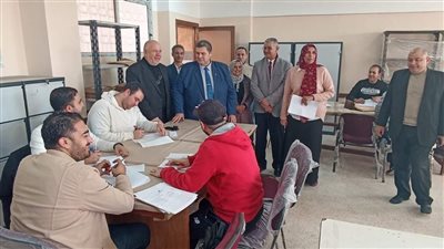 وكيل تعليم شمال سيناء يتابع تصحيح امتحانات الشهادة الإعدادية 