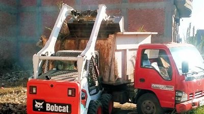 حملات لإزالة وتجميل ورفع كفاءة الإنارة بمراكز الشرقية 