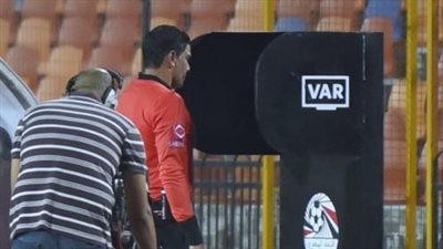 بطلها أوسكار وسيارات الفار، أزمة جديدة تهدد الدوري المصري