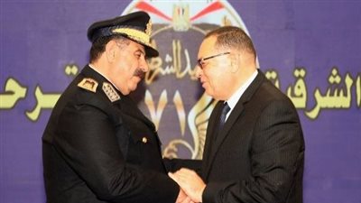 محافظ الشرقية يُهنئ مدير الأمن بعيد الشرطة 