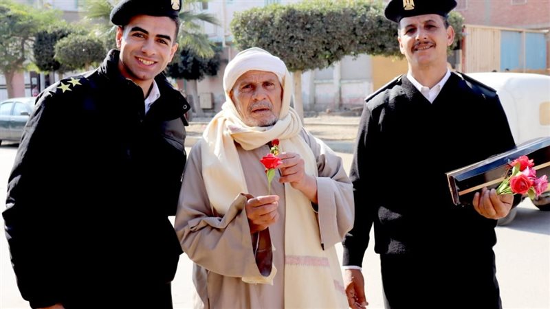 شرطة بني عبيد توزع