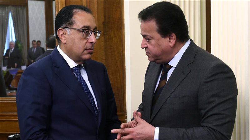 رئيس الوزراء ووزير
