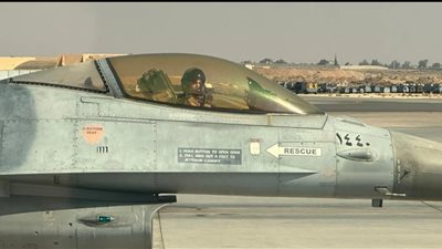 سبأ الذنيبات، أول فتاة أردنية تقود طائرة حربية من طراز F16