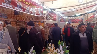 إقبال على البيع والشراء في معارض أهلا رمضان في الدقهلية (فيديو وصور) 