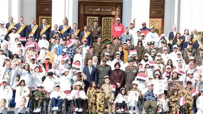 القوات المسلحة تنظم زيارة لأبطال قادرون باختلاف للكلية الحربية 