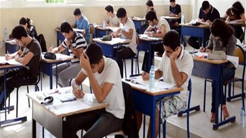 امتحانات العام الدراسي