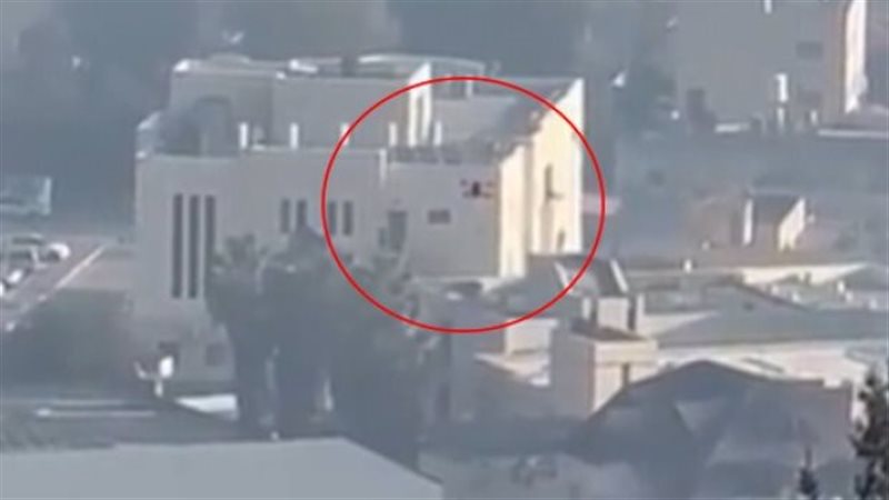 لحظة إسقاط طائرة