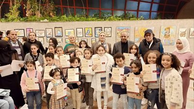 افتتاح معرض فنون تشكيلية بمناسبة أعياد الشرطة بثقافة الإسماعيلية 