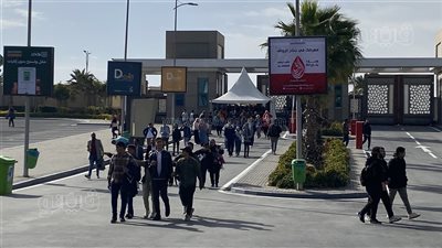 معرض الكتاب 2023، إقبال جماهيري كبير مع بداية ثاني أيام المعرض (صور)