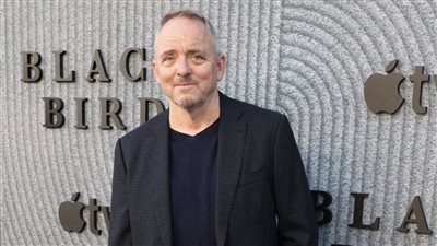 دينيس ليهان يوقع صفقة حصرية مع منصة آبل 