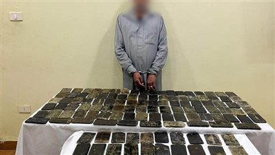 سقوط عنصر إجرامي بحوزته 13 كيلو حشيش قبل ترويجه بالإسماعيلية 