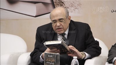 الفقي: ياسر رزق وازن في 