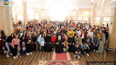 الأنبا إسحق يشارك في لقاء شباب إيبارشية طما بحضور ١٨٠٠ شخص