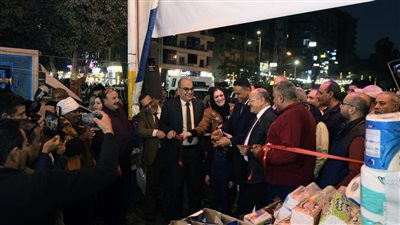 بأسعار مخفضة تتراوح من 20 لـ 30 % افتتاح معرض أهلا رمضان في منية النصر بالدقهلية (صور)