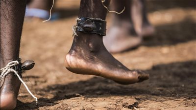 جلد فتيات في الكونغو الديمقراطية بسبب الملابس القصيرة