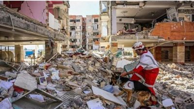 قتيلان ومئات الجرحى جراء زلزال بقوة 5.9 درجات ضرب إيران