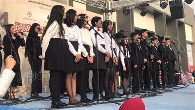 كورال تنمية مواهب دار الأوبرا يطرب زوار معرض الكتاب (فيديو وصور)