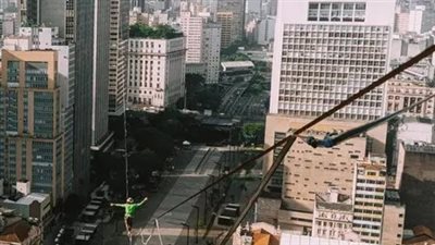 متسلق حبال يحقق رقما قياسيا احتفالا بذكرى تأسيس ساو باولو