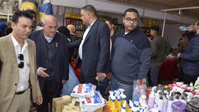 تقرير غرفة القاهرة يكشف زيادة إقبال المواطنين على معارض (المواطن أولًا..رد الجميل)