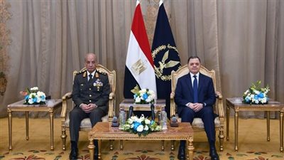 وزير الداخلية يستقبل وزير الدفاع للتهنئة بعيد الشرطة 