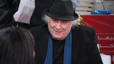 واسيني الأعرج يلتقي جمهوره ويوقع أعماله بمعرض الكتاب (صور)