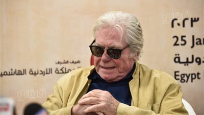 حسين فهمي: الشقاوة لسة موجودة والسن مجرد رقم (فيديو) 