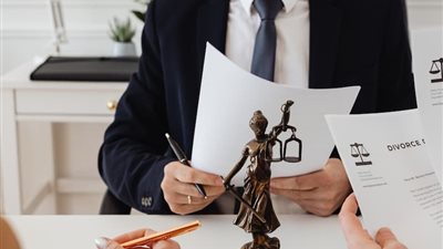 الإمارات تكشف عن تسجيل أسرع حالة طلاق خلال عام 2022