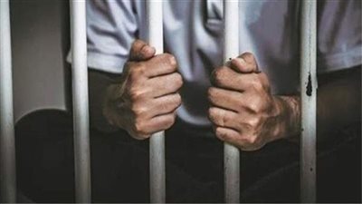 أول قرار ضد هارب من 250 حكما قضائيا و282 سنة سجن بالتجمع