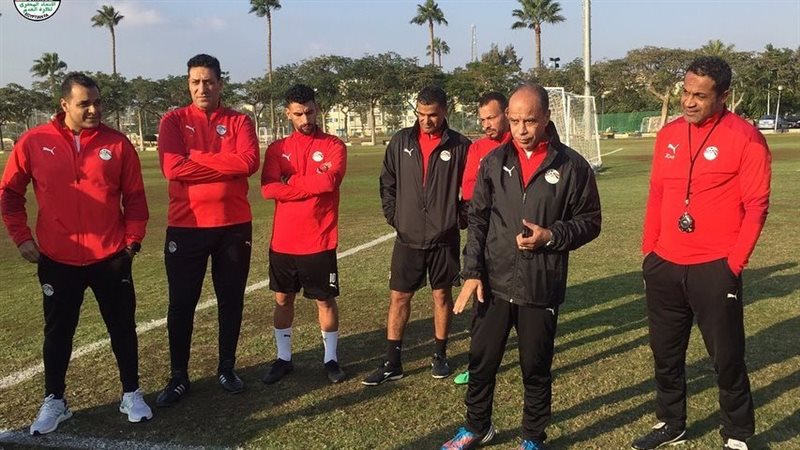 الجهاز الفني لمنتخب