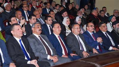 محافظ الإسكندرية يفتتح فعاليات احتفالية المحافظة بعيدي الميلاد المجيد والشرطة 2023 (صور)