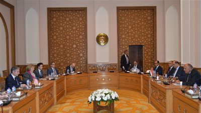 بدء جلسة مباحثات بين وزير الخارجية ونظيره الأمريكي 