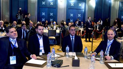 رئيس الوزراء: ملف إدارة الدين أولوية للحكومة بجميع هيئاتها