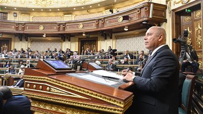 نواب لـ وزير النقل: لم نخرج من الدائرة الحمراء لمعدلات حوادث الطرق