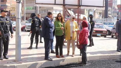 محافظ دمياط تتابع الأعمال الجارية بشارع الجلاء