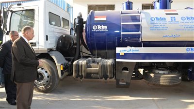 محافظ أسيوط يتفقد جاهزية معدات شركة المياه لمجابهة الأمطار أو السيول المحتملة 