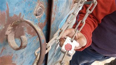 محافظ الإسكندرية يشدد على ردع التجار المخالفين بالأسواق