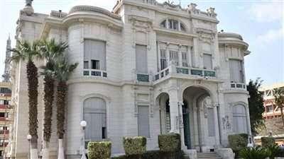 هندسة عين شمس تستقبل طلاب جامعة الطفل