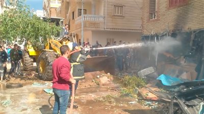 21 صورة ترصد آثار حريق كافيتريا في جمصة