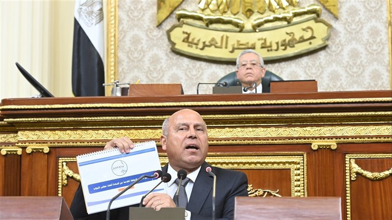 وزير النقل يرد على