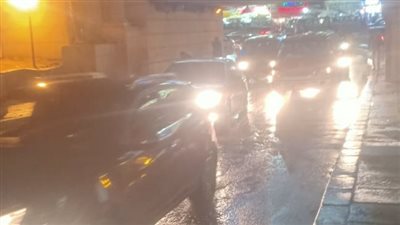 هطول أمطار غزيرة على الإسكندرية ورفع الطوارئ بالأحياء 