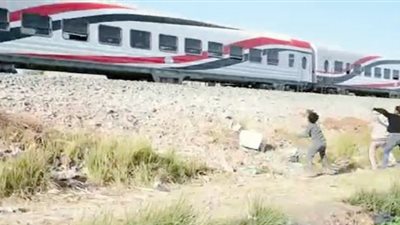 عقوبة رشق القطارات بالحجارة.. خطوط قد يتم إيقافها بسبب عدم الأمان وخطة التنمية المحلية لمواجهة الظاهرة
